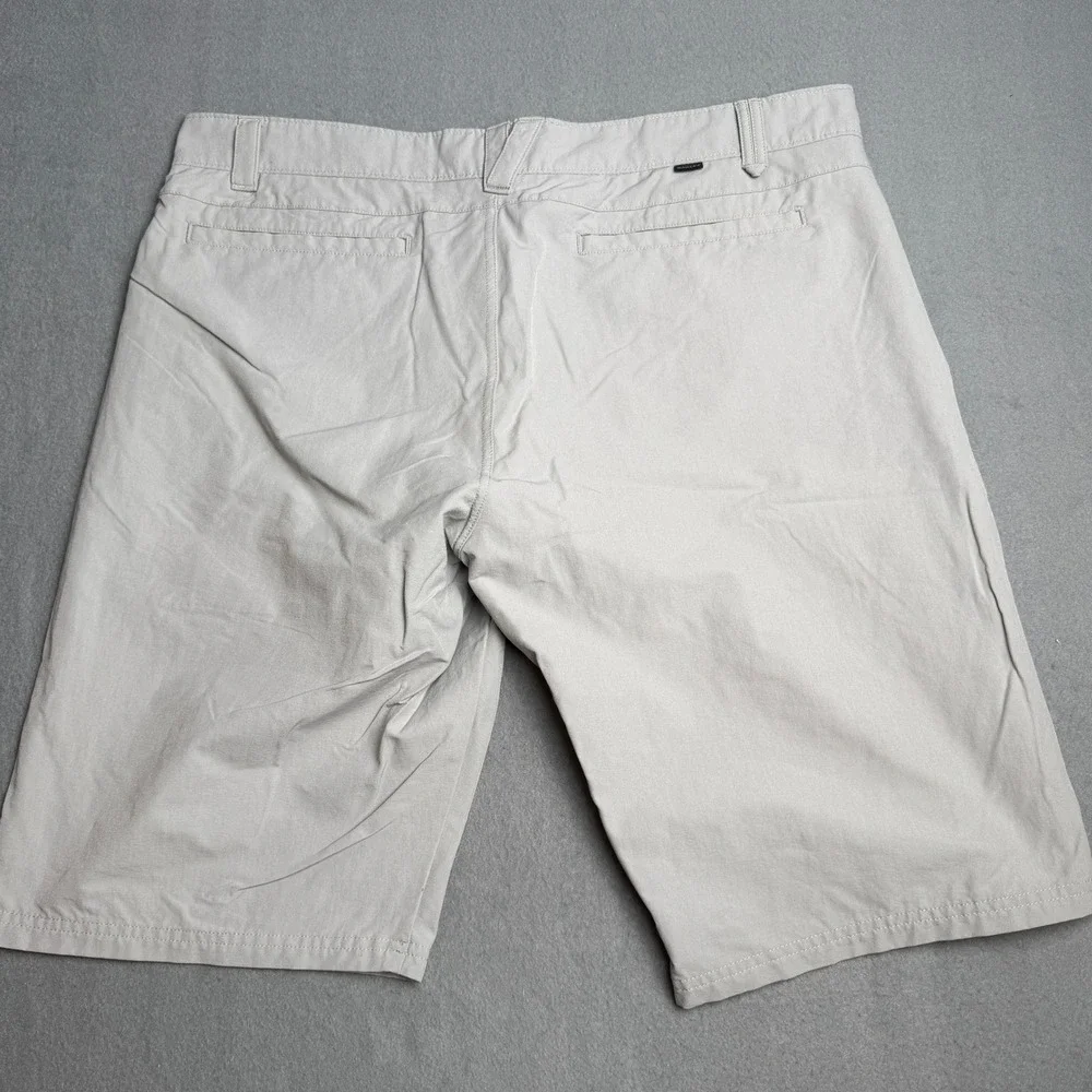 Oakley Mens Tan Khaki Flat Front Performance Golf Shorts Size 40W